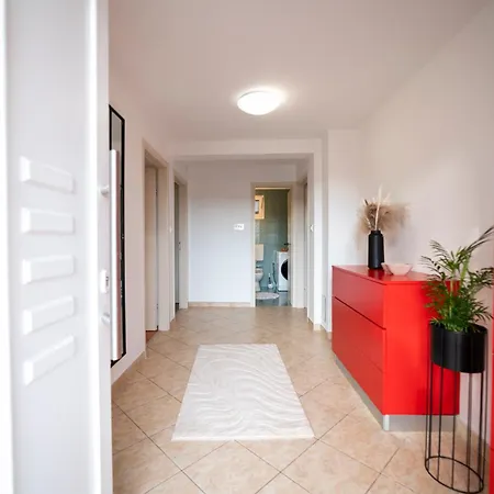 House Solis Rab Town